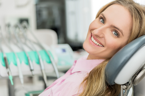 Image of a dental implant diagram at Watermark Dentistry.